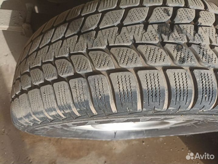 Bridgestone Blizzak LM-25 4x4 255/70 R16