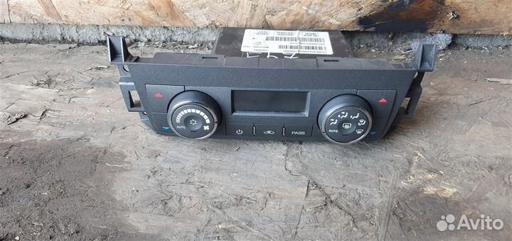 Блок управления климатом Cadillac SRX 1 2003-2009