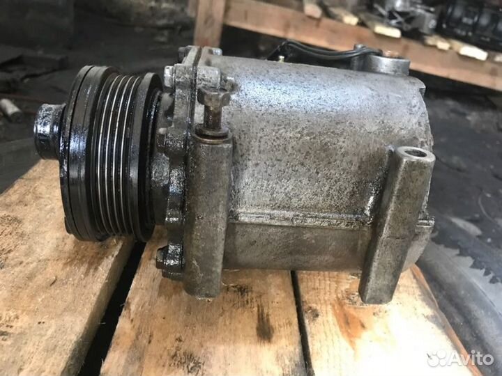 Компрессор кондиционера Mitsubishi Lancer CS2A