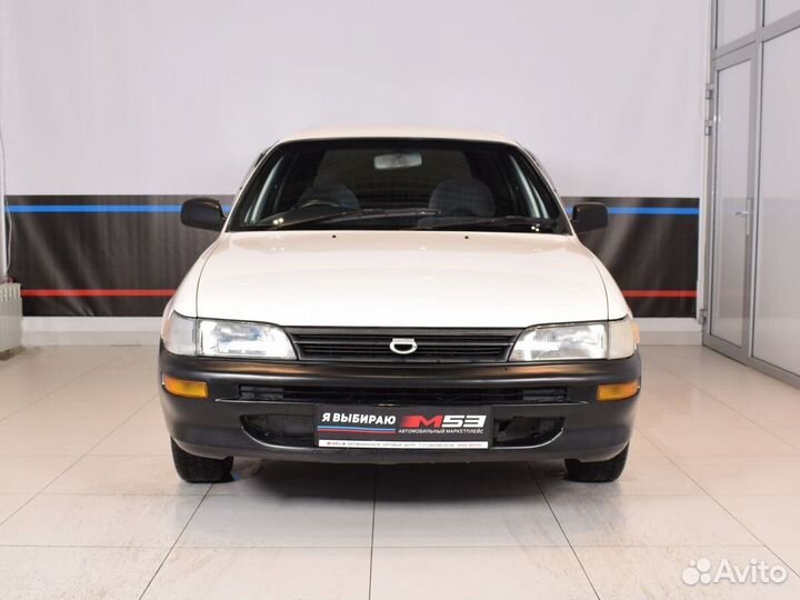 Toyota Corolla 1.5 AT, 2000, 330 136 км