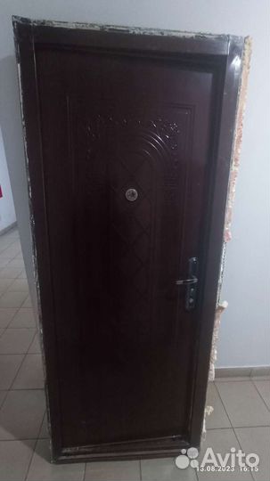 Дверь входная металлическая