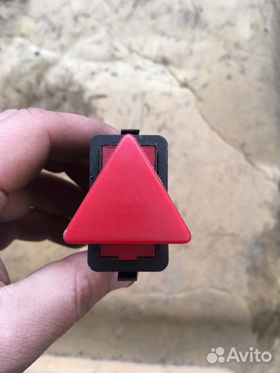 Кнопка аварийной остановки Skoda Octavia A4(2279)