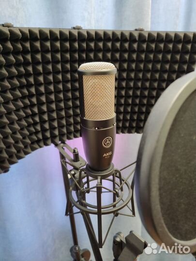 Студийный микрофон Akg p 220