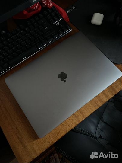 Macbook pro 15 2019 i9 16gb