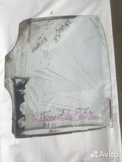 Стекло заднее правое Hyundai Accent