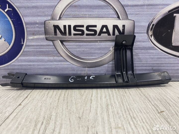 Направляющая стекла Nissan almera G15 Прав