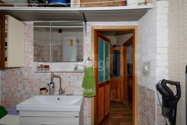 3-к. квартира, 80 м², 1/2 эт.