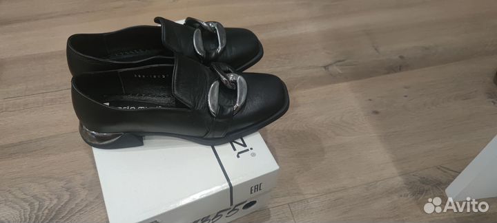 Женские туфли