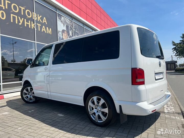 Volkswagen Multivan микроавтобус, 2010