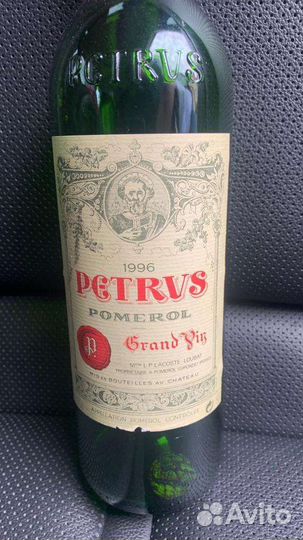 Бутылка Petrus, Pomerol 1996
