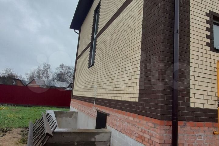 Дом 300 м² на участке 10 сот.