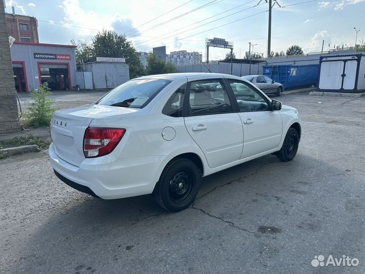 LADA Granta 1.6 МТ, 2023, 50 км