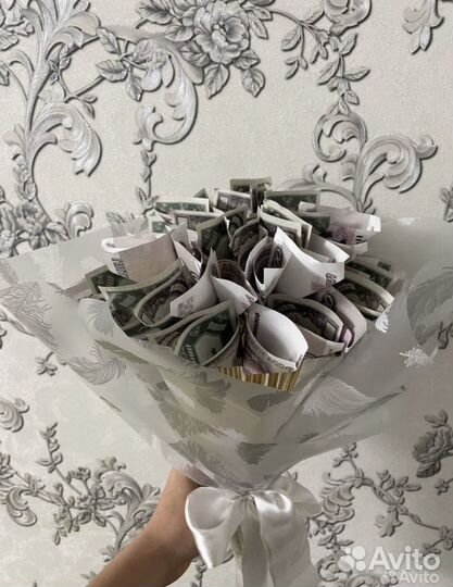 Букет из денег