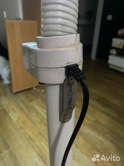 Лампа лупа косметологическая