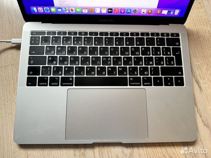 MacBook Pro 13 2016 16gb/256gb хорошая батарея