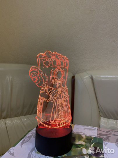 Светильник настольный