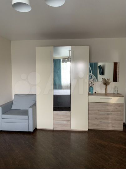 1-к. квартира, 43 м², 1/9 эт.