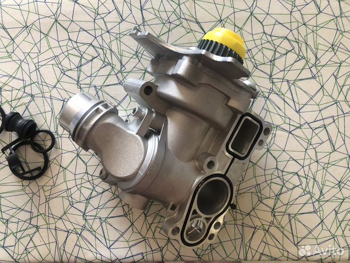 Водяная помпа в сборе с термостатом vag 06h121026