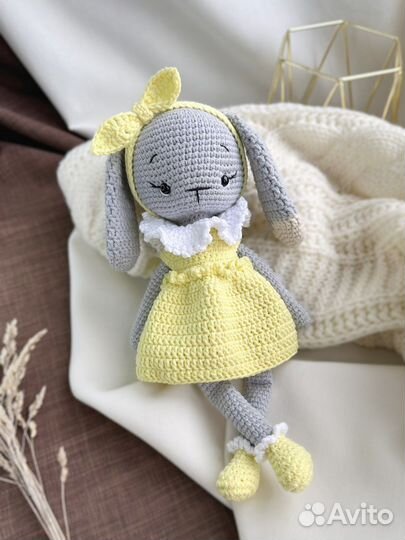 Заяц вязаный крючком