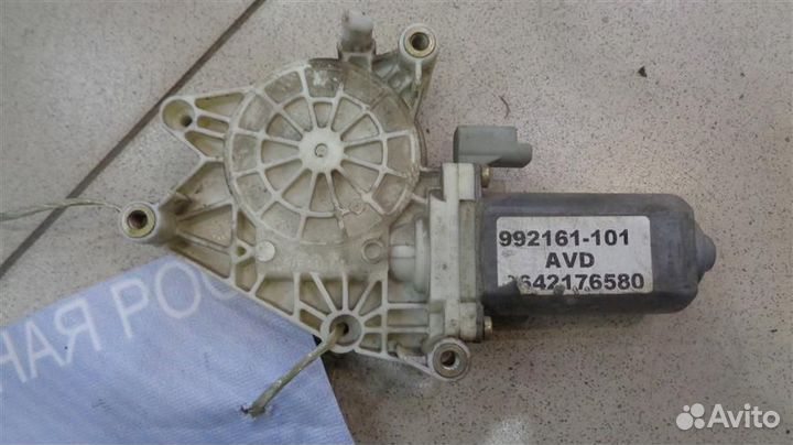 Моторчик стеклоподъемника передний правый Peugeot