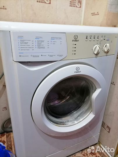 Стиральная машина indesit