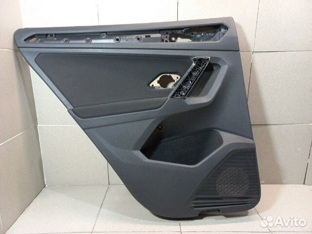 Обшивка двери задней левой Volkswagen Tiguan 2