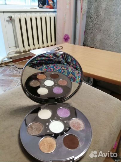 Тени для век