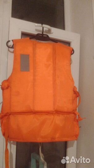 Спасательный жилет