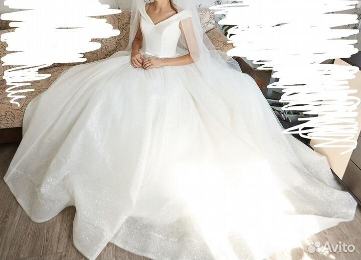 Свадебное платье