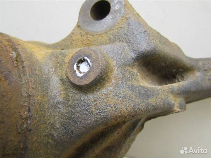 Кулак поворотный передний левый Toyota Corolla E1