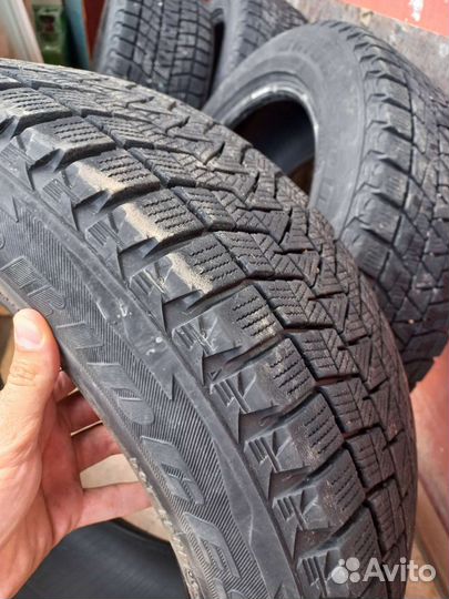 Bridgestone Blizzak DM-V1 225/55 R17 97R