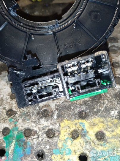 Шлейф подрулевой Mitsubishi Pajero 4