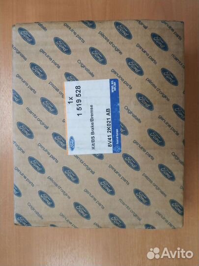 Тормозные колодки передние оригинал Ford 1519528