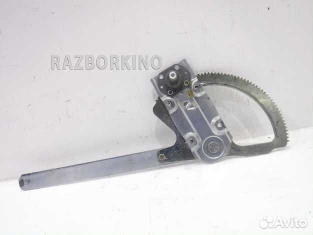 Стеклоподъемник механический передний правый