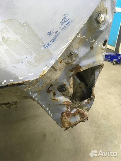 Крыло заднее левое Nissan Tiida