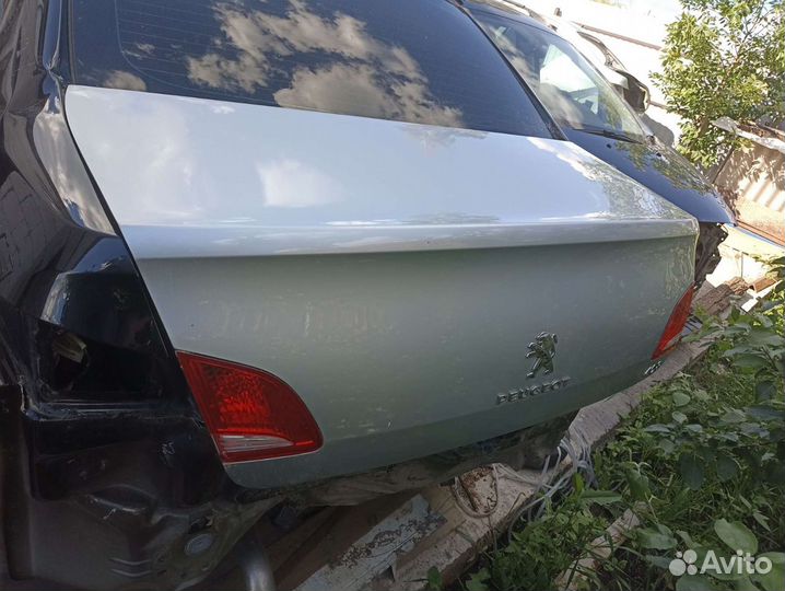 Пежо 408 Peugeot 408 Крышка багажника