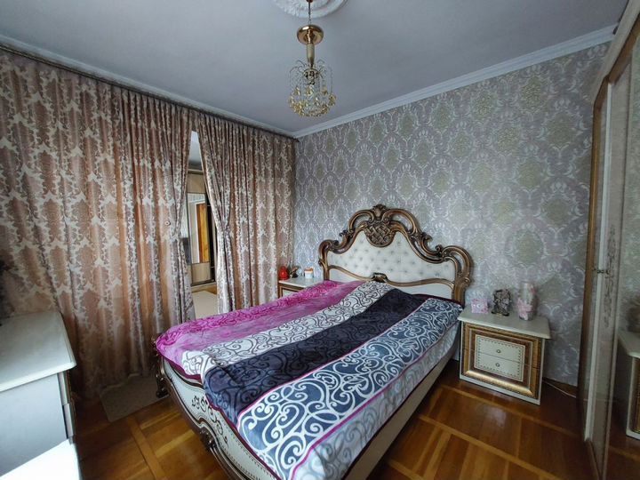 3-к. квартира, 85 м², 1/1 эт.