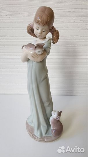 Статуэтка Lladro. Девочка с котятами