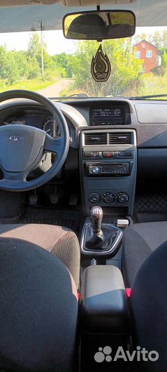 LADA Priora 1.6 МТ, 2014, 130 800 км