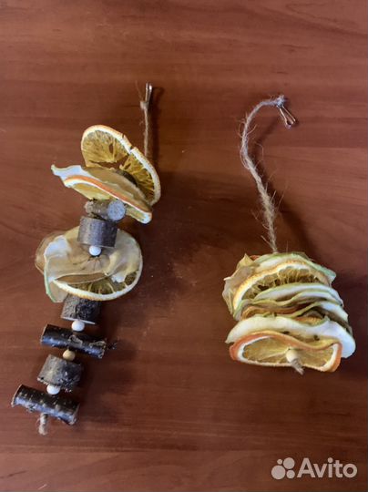 Игрушки для птиц и попугаев