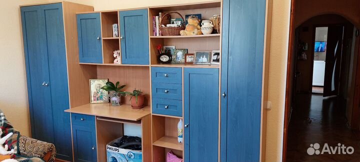 Стенка. Уголок школьника