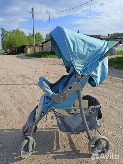 Прогулочная коляска