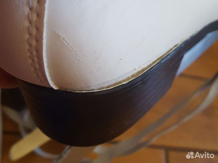 Коньки б/у 38 р-р