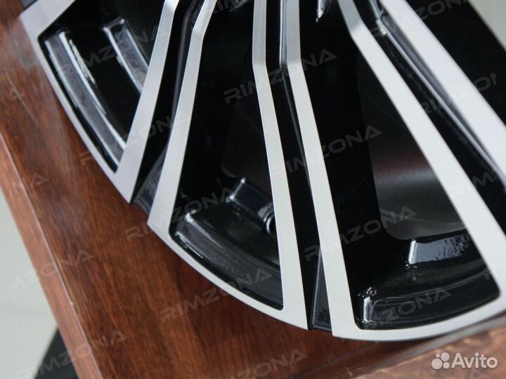 Литые диски LX R20 на Toyota. Арт3161