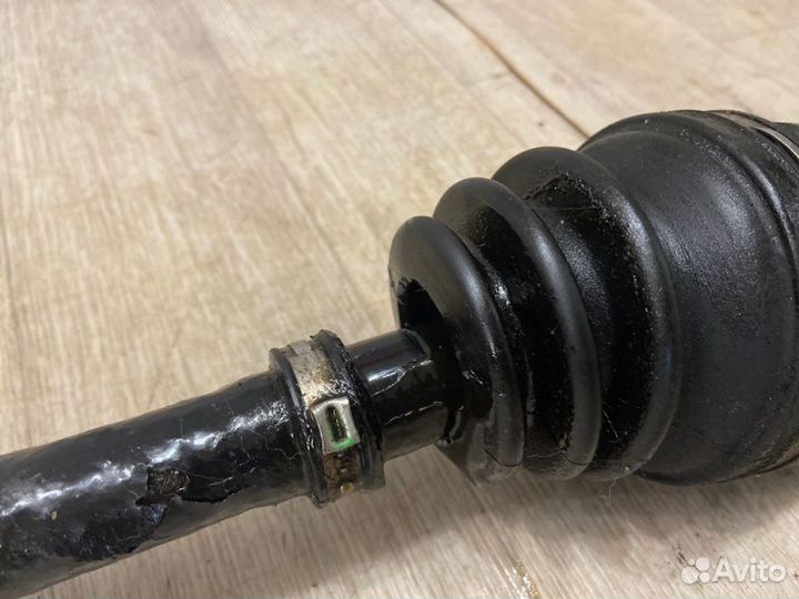 Привод передний левый Toyota Avensis T25 1zzfe