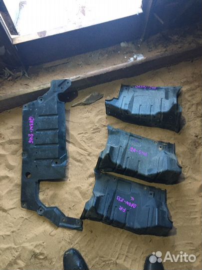 Пыльник двигателя