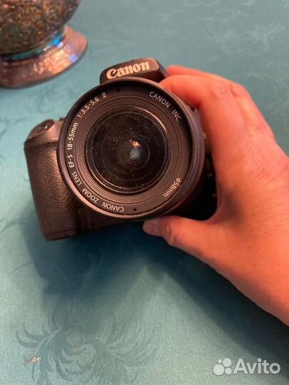 Цифровая зеркальная камера Canon DS 126061