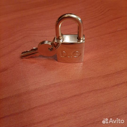 Замок для чемодана