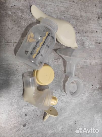 Молокоотсос электрический Medela
