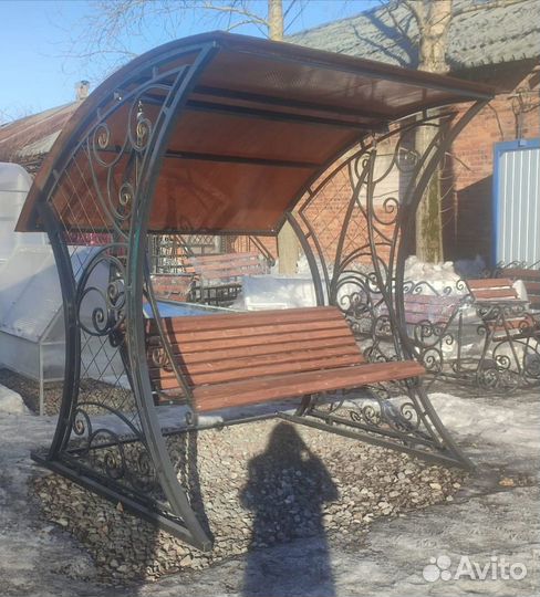 Садовые качели металлические